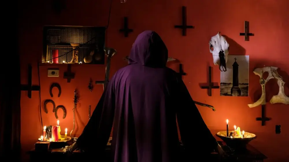 Como a internet transformou lendas urbanas em creepypastas